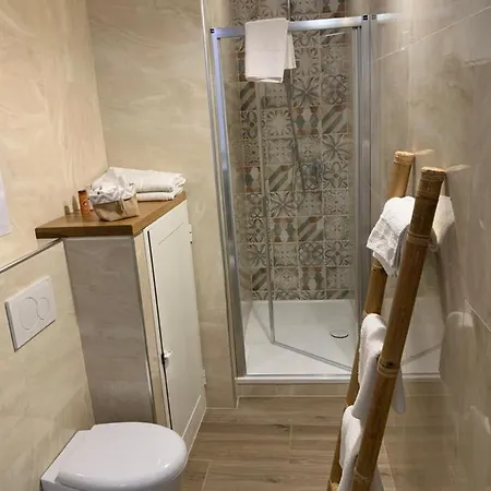 ゲストハウス Domus L'aurea